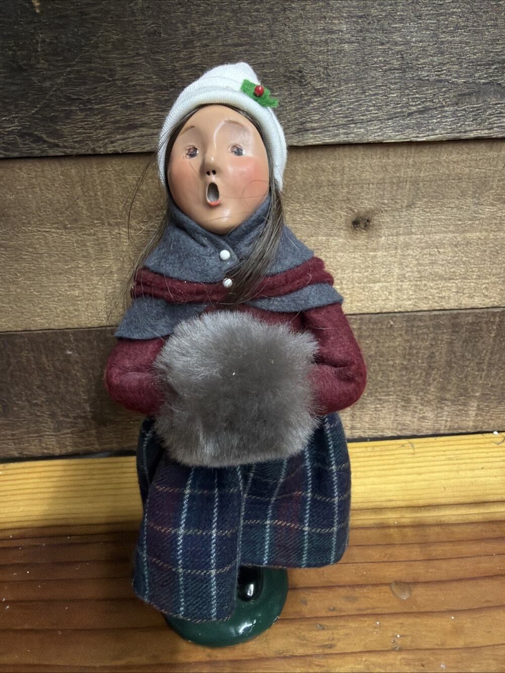 Byers Choice Carolers 1999 Cute Brunette Girl with Muff & Plaid Skirt 10”